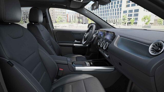 Mercedes-Benz EQA 250+ AMG Line 71 kWh | Rij assistentie pakket | Trekhaak | Stoelverwarming |