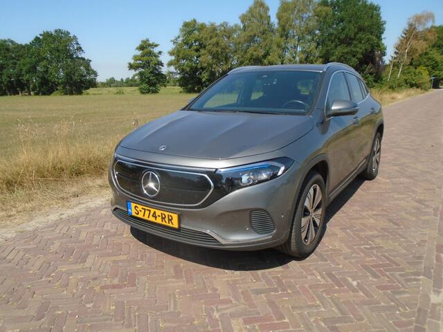 Mercedes-Benz EQA 250 Business Solution AMG 67 kWh 1e eigenaar