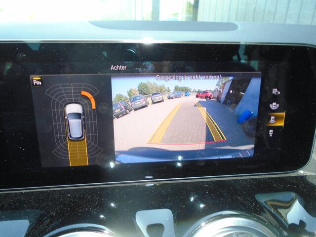 Mercedes-Benz EQA 250 Business Solution AMG 67 kWh 1e eigenaar