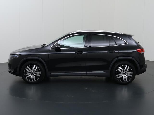 Mercedes-Benz EQA 250 Luxury Line 67 kWh | Xenon verlichting | Lederen bekleding | Widescreen | Stoelverwarming |