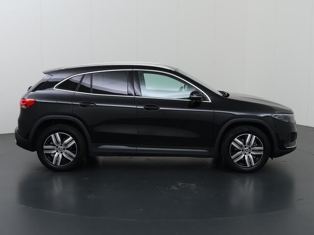 Mercedes-Benz EQA 250 Luxury Line 67 kWh | Xenon verlichting | Lederen bekleding | Widescreen | Stoelverwarming |