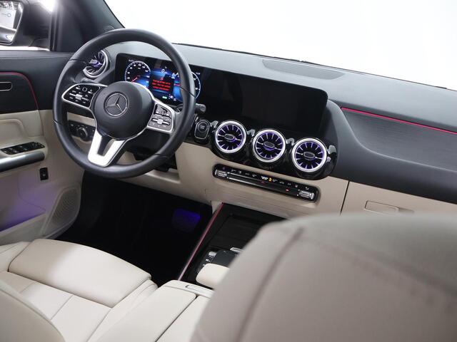 Mercedes-Benz EQA 250 Luxury Line 67 kWh | Xenon verlichting | Lederen bekleding | Widescreen | Stoelverwarming |