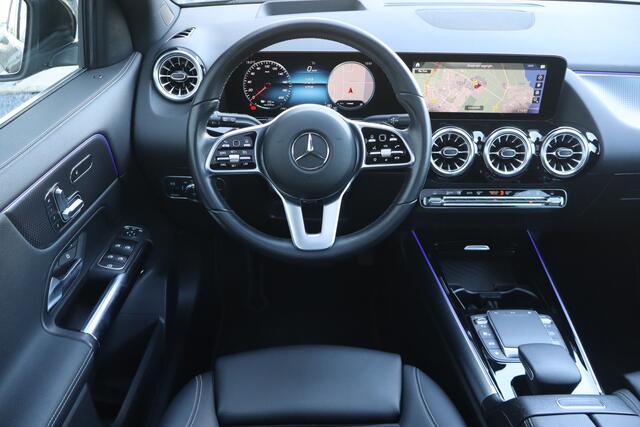Mercedes-Benz EQA 250 Business Solution Luxury 67 kWh - NL- Auto!! Pano I 360 Camera I HUD