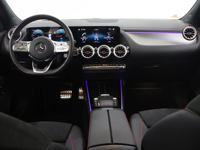 Mercedes-Benz EQA 250+ Business Edition 71 kWh | AMG | Panoramadak | Night | Memory | 360 graden camera | Keyless |
