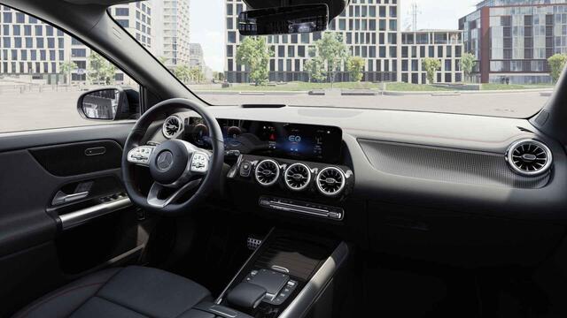 Mercedes-Benz EQA 250 Business Solution Luxury 67 kWh | AMG | Night | Trekhaak | Panoramadak | Headup |