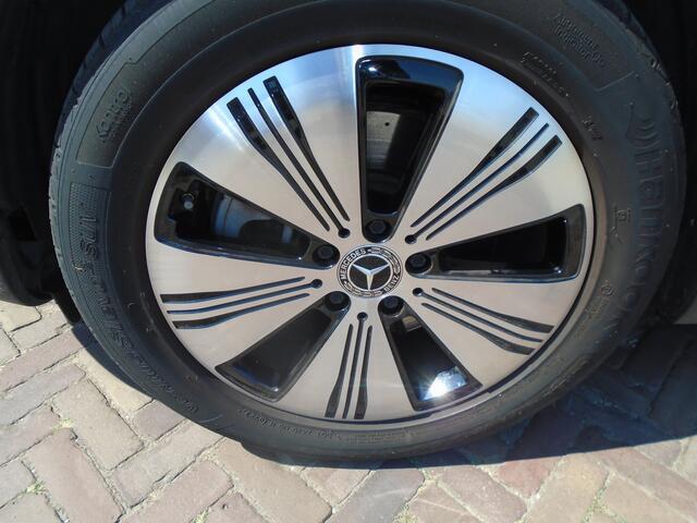 Mercedes-Benz EQA 250 Electric Art 67 kWh AFN TRHAAK CAMERA 1E EIG