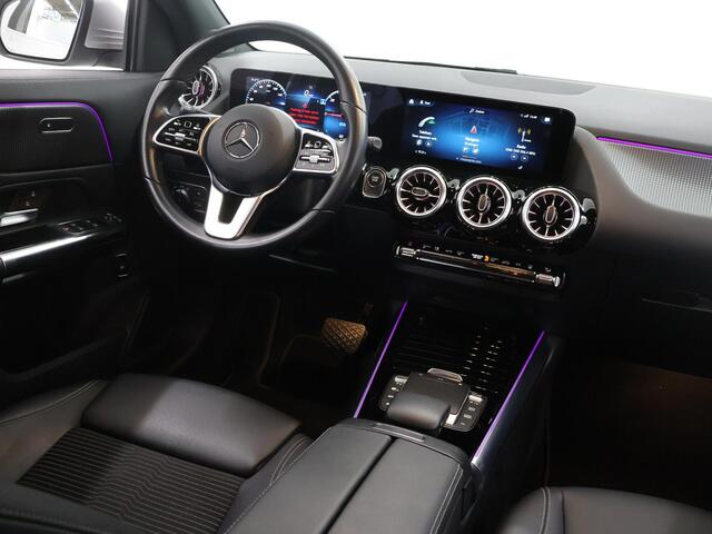 Mercedes-Benz EQA 250 Business Solution Luxury 67 kWh | Achteruitrijcamera | Extra getint glas | Sfeerverlichting | Stoelverwarming |
