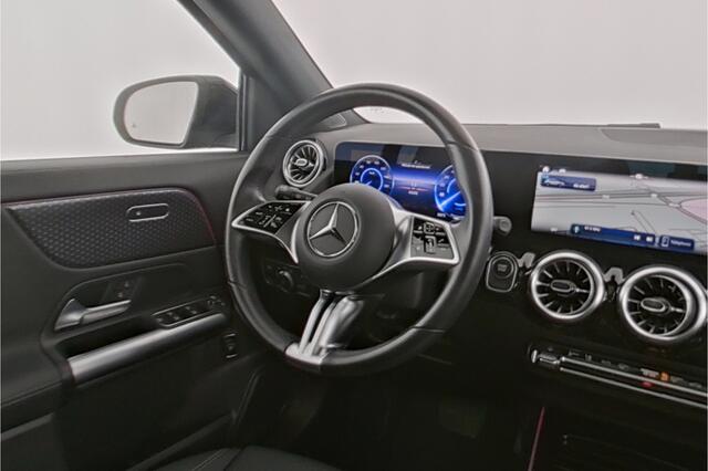 Mercedes-Benz EQA 250+ Progressive 71 kWh Panorama Schuif-Kanteldak | Ledkoplampen | Sfeerverlichting | Stoelverwarming | Achteruitrijcamera. Inclusief 24 maanden MB Certified garantie voor Europa.