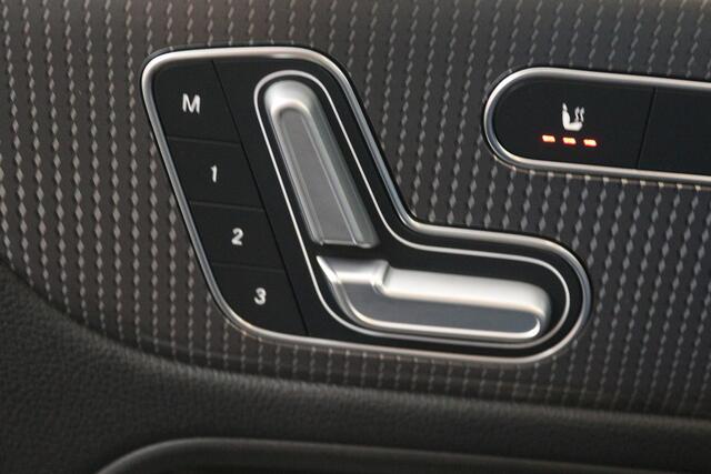 Mercedes-Benz EQA 250 Business Solution Luxury 67 kWh (CAMERA, STOELVERWARMING, ELEKTR STOELEN)