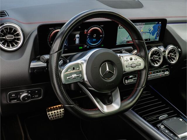 Mercedes-Benz EQA 250 Business Solution AMG 67 kWh Elek. panoramadak/ Sfeerverlichting/ Camera/ Elek. achterklep/ Stoelverwarming