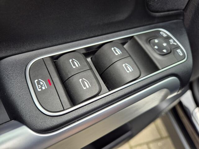Mercedes-Benz EQB 350 4MATIC AMG Line 67 kWh PANO, Keyless entry,Electrische achterklep.