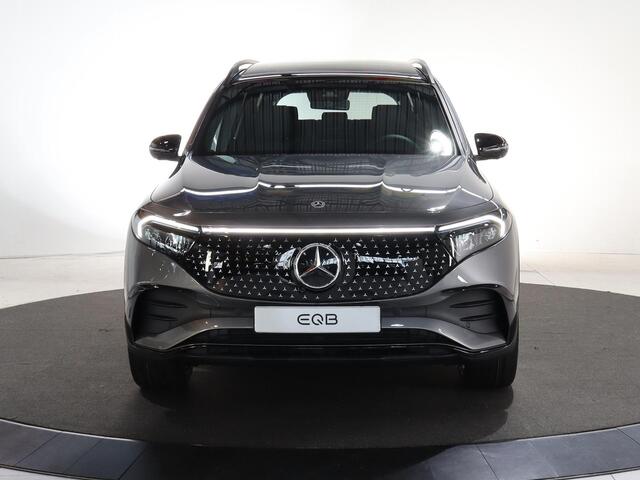Mercedes-Benz EQB 250+ AMG Line 71 kWh | Premium Pakket | Panorama-schuifdak | Nightpakket | Parkeerpakket met 360-Camera | Apple Carplay/Android Auto |