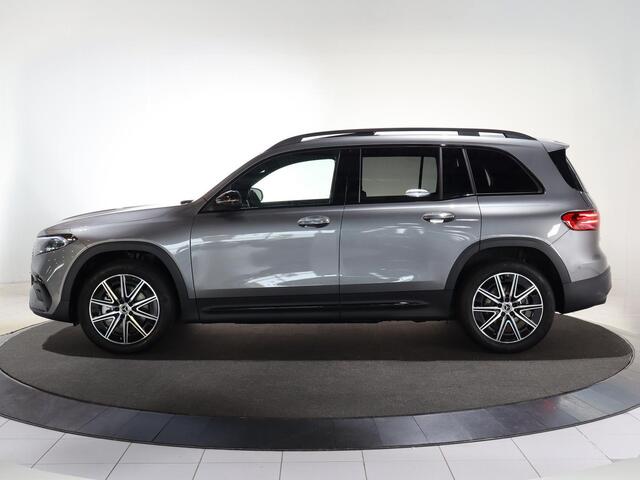 Mercedes-Benz EQB 250+ AMG Line 71 kWh | Premium Pakket | Panorama-schuifdak | Nightpakket | Parkeerpakket met 360-Camera | Apple Carplay/Android Auto |