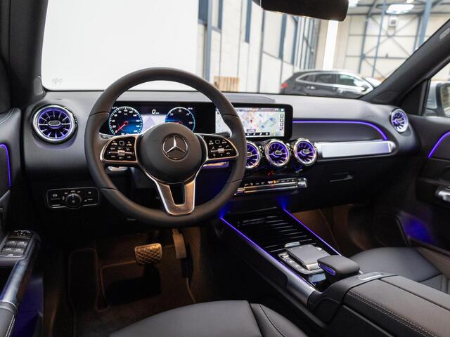 Mercedes-Benz EQB 250+ Business Edition Line: Luxury