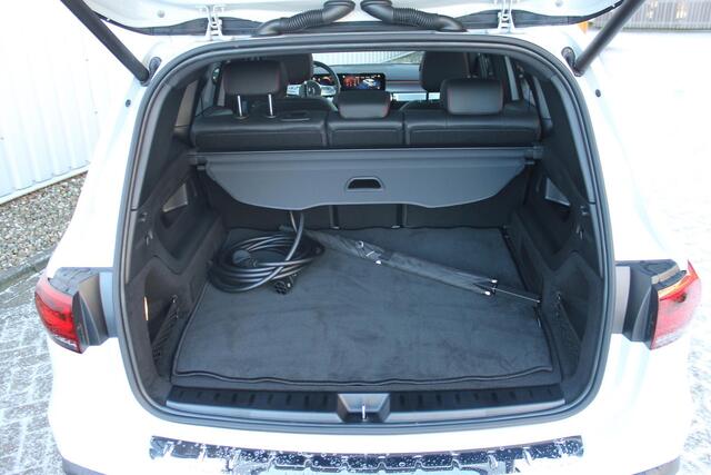 Mercedes-Benz EQB 250+ 71kWh | Panoramadak AMG-styling | extra getint glas | Parkeerpakket met 360°-camera | Showmodel sale
