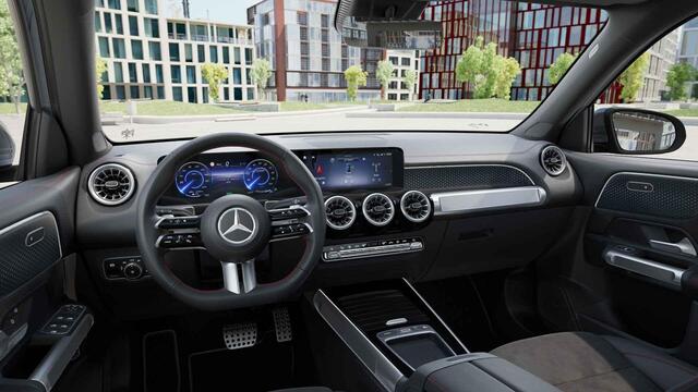 Mercedes-Benz EQB 250+ AMG Line 71 kWh | Stoelverwarming | Keyless go | Panoramaschuifdak | Smartphone-integratie |