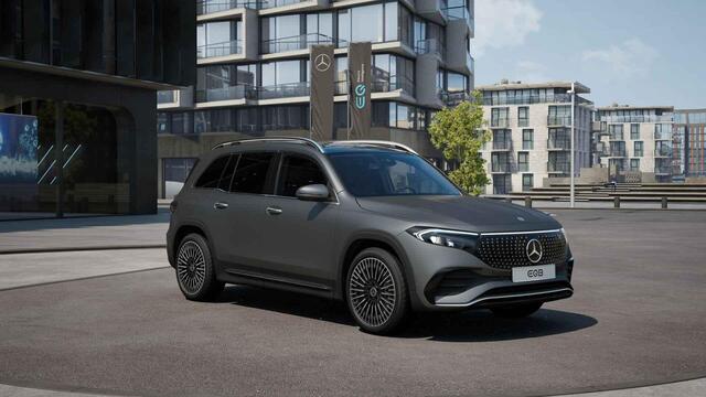 Mercedes-Benz EQB 250+ AMG Line 71 kWh | Head-up display | Panoramaschuifdak | Keyless go | Stoelverwarming |