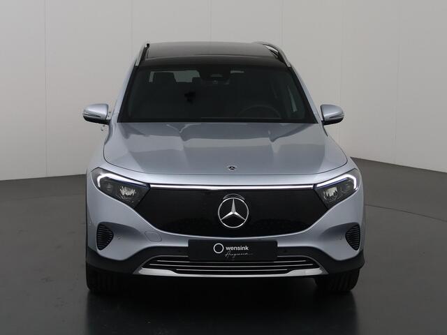Mercedes-Benz EQB 250+ Luxury Line 71 kWh | Panoramadak | Keyless go | Achteruitrijcamera | Stoelverwarming | Sfeerverlichting |