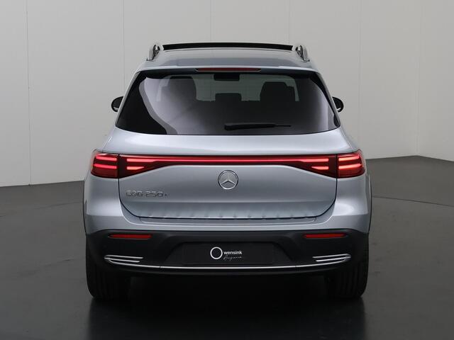 Mercedes-Benz EQB 250+ Luxury Line 71 kWh | Panoramadak | Keyless go | Achteruitrijcamera | Stoelverwarming | Sfeerverlichting |