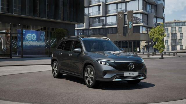 Mercedes-Benz EQB 250+ Luxury Line 71 kWh Trekhaak | 19" LM velgen | Getint Glas | 360 camera | Elec stoelen met geheugen | Stuurverwarming