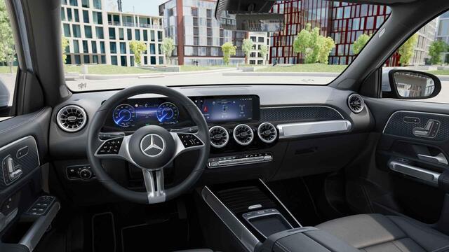 Mercedes-Benz EQB 250+ Luxury Line 71 kWh | Elektrische Stoelen | Dodehoek Detectie | Panoramadak | Keyless Go | Sfeerverlichting | Stoelverwarming | Apple Carplay/Android Auto |