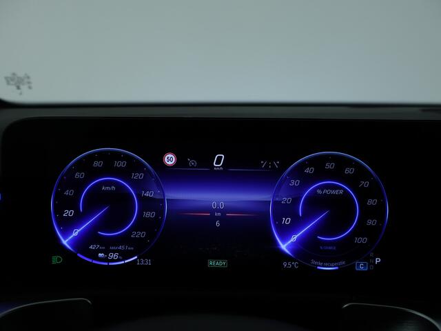 Mercedes-Benz EQB 250+ AMG Line 7p. 71 kWh | Nightpakket | Parkeerpakket met achteruitrijcamera | KEYLESS-GO comfort pakket | GUARD 360° Voertuigbescherming Plus | EASY PACK achterklep | Winter pakket |