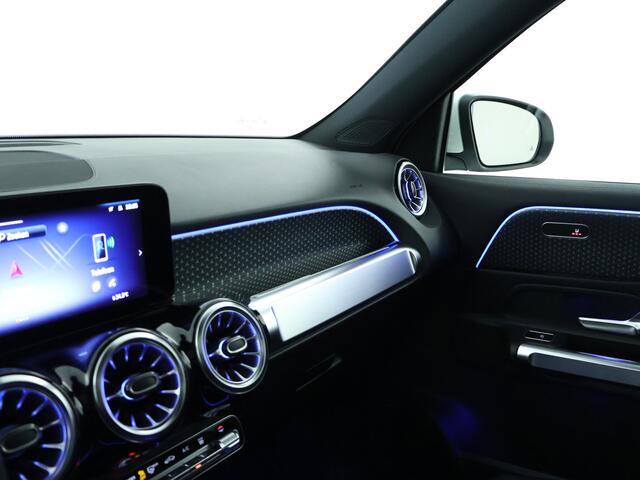 Mercedes-Benz EQB 250+ Luxury Line 7p. 71 kWh | GUARD 360° Voertuigbescherming Plus | Parkeerpakket met achteruitrijcamera | KEYLESS-GO comfort pakket | EASY PACK achterklep | Extra USB-poorten | Dodehoekassistent |