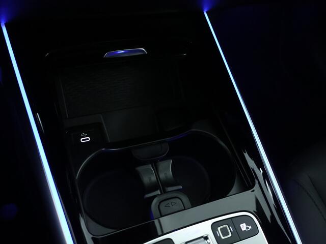 Mercedes-Benz EQB 250+ Luxury Line 7p. 71 kWh | GUARD 360° Voertuigbescherming Plus | Parkeerpakket met achteruitrijcamera | KEYLESS-GO comfort pakket | EASY PACK achterklep | Extra USB-poorten | Dodehoekassistent |