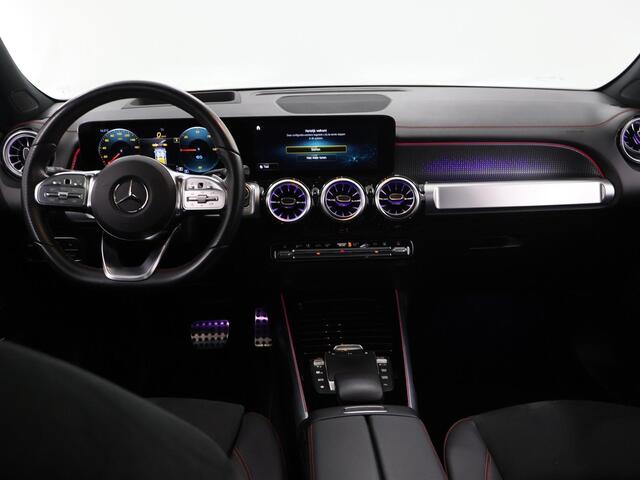 Mercedes-Benz EQB 250 AMG Line 67 kWh | Night | Sfeerverlichting | Panoramadak | Headup display | Stoelverwarming |