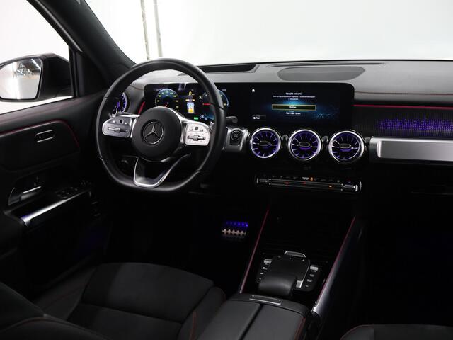 Mercedes-Benz EQB 250 AMG Line 67 kWh | Night | Sfeerverlichting | Panoramadak | Headup display | Stoelverwarming |
