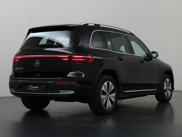 Mercedes-Benz EQB 250+ Essential Line 71 kWh | Achteruitrijcamera | DAB+ Radio | Stoelverwarming |