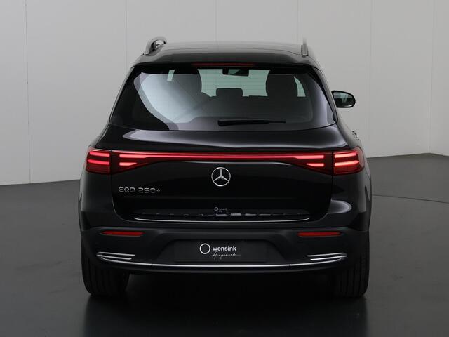 Mercedes-Benz EQB 250+ Essential Line 71 kWh | Achteruitrijcamera | DAB+ Radio | Stoelverwarming |