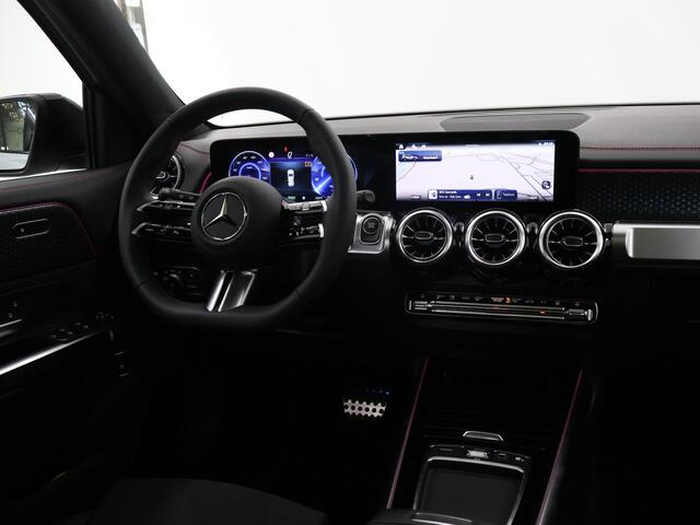 Mercedes-Benz EQB 250+ AMG Line 71 kWh | Apple Carplay | Dodehoekassistent |Trekhaak | Panoramadak | 19inch