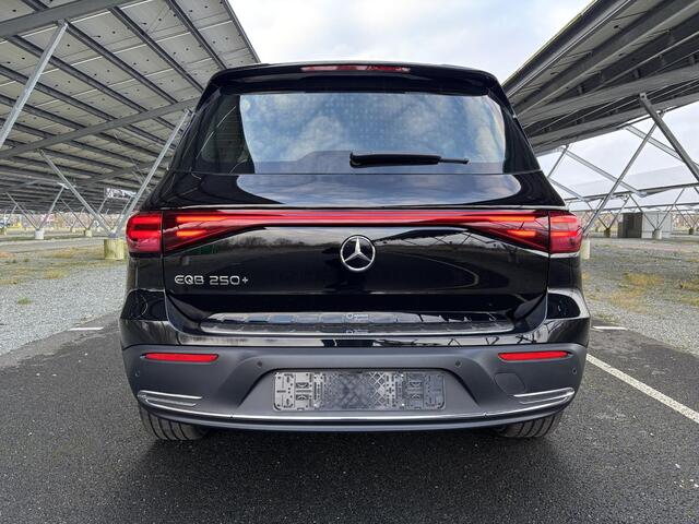 Mercedes-Benz EQB 250+ Essential Line 71 kWh | Widescreen | Parkeercamera | Sfeerverlichting | Stoelverwarming |