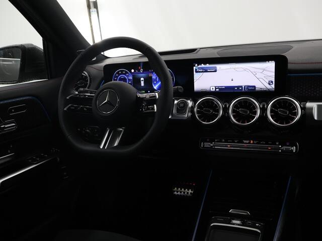 Mercedes-Benz EQB 250+ AMG Line 71 kWh | Premium pakket | 20" AMG Velgen | Burmester | Head-up | Panoramadak | Memory pakket |