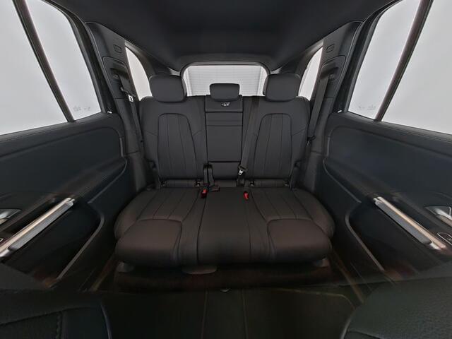 Mercedes-Benz EQB 250+ Progressive 71 kWh | Night Pakket | Advanced pakket | Achteruitrijcamera | Apple CarPlay | Sfeerverlichting | Ledkoplampen | Inclusief 48 maanden MB Certified garantie voor Europa.