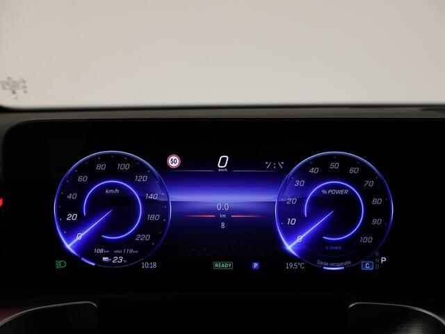 Mercedes-Benz EQB 250+ Business Line 7p. 71 kWh | Dodehoekassistent | Parkeerpakket met achteruitrijcamera | GUARD 360° Voertuigbescherming Plus | EASY PACK achterklep | Sfeerverlichting | Verwarmde stoelen vooraan | Extra USB-poorten |
