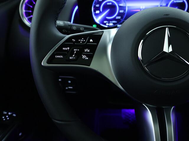 Mercedes-Benz EQB 250+ Luxury Line LIMITED 71 kWh | Parkeerpakket met achteruitrijcamera | KEYLESS-GO comfort pakket | Dodehoekassistent | EASY PACK achterklep | GUARD 360° Voertuigbescherming Plus | Premium pakket |