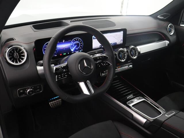 Mercedes-Benz EQB 250+ AMG Line 71 kWh | Panoramadak | Burmester | Rij-assistentie pakket | Head-up display | Memory | Sfeerverlichting |