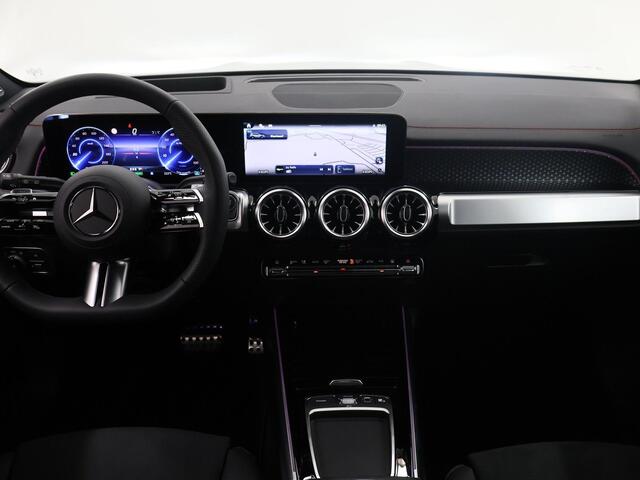 Mercedes-Benz EQB 250+ AMG Line 71 kWh | Panoramadak | Burmester | Rij-assistentie pakket | Head-up display | Memory | Sfeerverlichting |