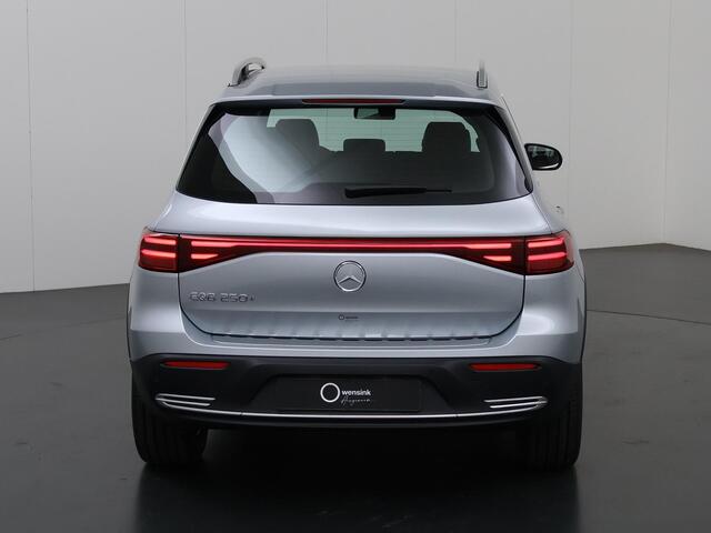 Mercedes-Benz EQB 250+ Essential Line 71 kWh | Dodehoek assistentie | Widescreen