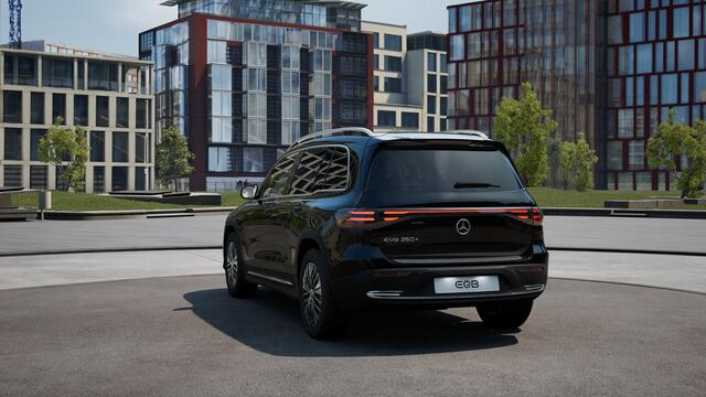 Mercedes-Benz EQB 250+ Business Solution Luxury 7p. 71 kWh | Parkeerpakket met achteruitrijcamera | EASY PACK achterklep | Dodehoekassistent | GUARD 360° Voertuigbescherming Plus | Extra USB-poorten | Verwarmde stoelen vooraan |