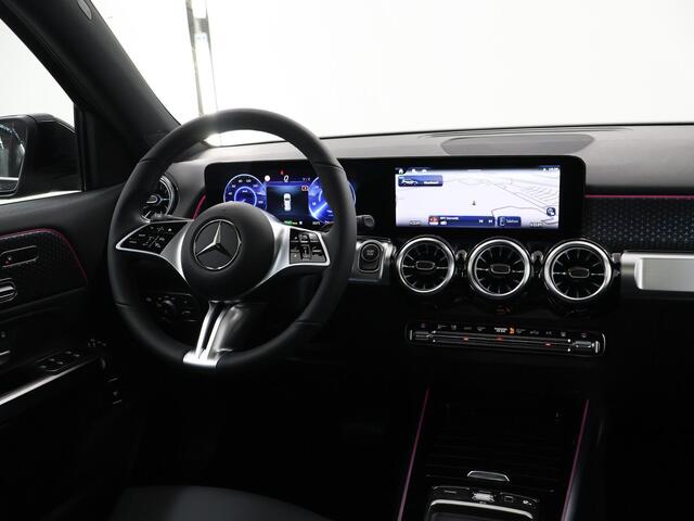 Mercedes-Benz EQB 250+ Luxury Line 71 kWh Trekhaak | 19" LM velgen | Getint Glas | 360 camera | Elec stoelen met geheugen | Stuurverwarming