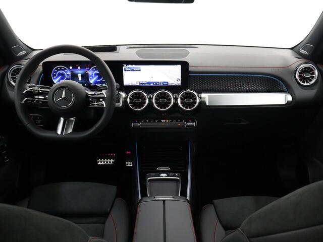 Mercedes-Benz EQB 250+ AMG Line 71 kWh | Night | Keyless | Panoramadak | Head-Up | Memory | Special Ed Limited