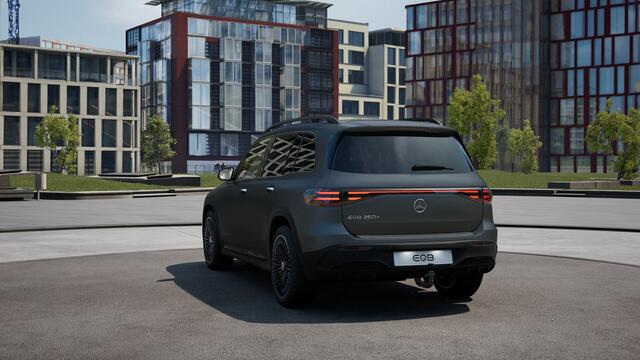 Mercedes-Benz EQB 250+ Business Solution AMG 71 kWh | Trekhaak | Nightpakket | Premium pakket | Dodehoekassistent | Parkeerpakket met 360°-camera | GUARD 360° Voertuigbescherming Plus | Head-up display | EASY PACK achterklep |