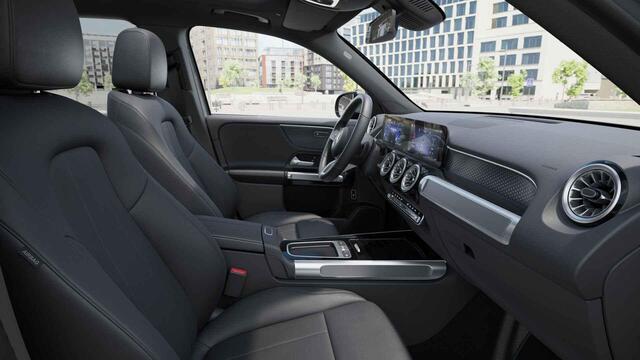 Mercedes-Benz EQB 250+ Luxury Line 71 kWh | Panoramadak | Sfeerverlichting | 19 inch Velgen | Getint glas |