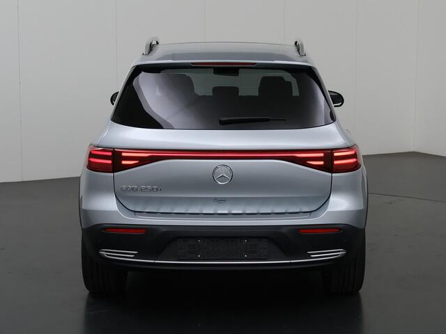Mercedes-Benz EQB 250+ Luxury Line | Sfeerverlichting | Stoelverwarming | Navigatie