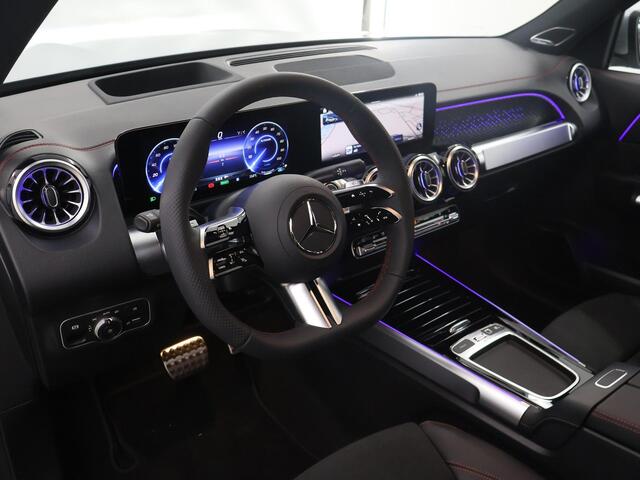 Mercedes-Benz EQB 250+ AMG Line 71 kWh | Panoramaschuifdak | Head-up display | Keyless go | Stoelverwarming | Smartphone-integratie |