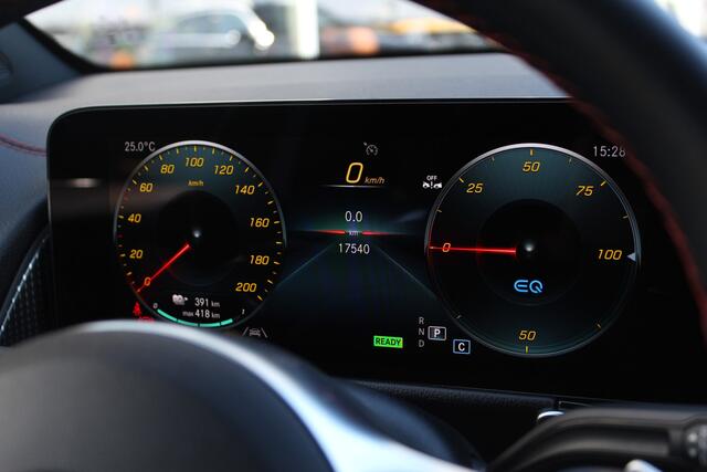 Mercedes-Benz EQB 250 AMG Line Night | Cruise | LED