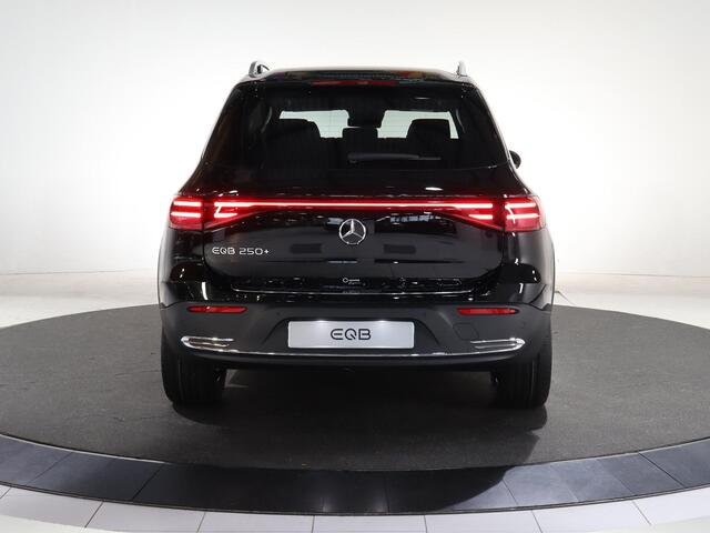 Mercedes-Benz EQB 250+ Luxury Line 250+ Luxury Line 71 kWh Mercedes-Benz EQB 250+ Luxury Line